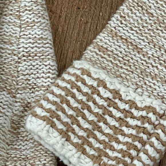 BKE Tan Cream Cardigan Sweater Women's Sz XS - Picture 5 of 6